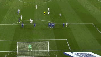 DO：纽卡向谢什科提交了改进报价，曼联愿付的价格低于纽卡